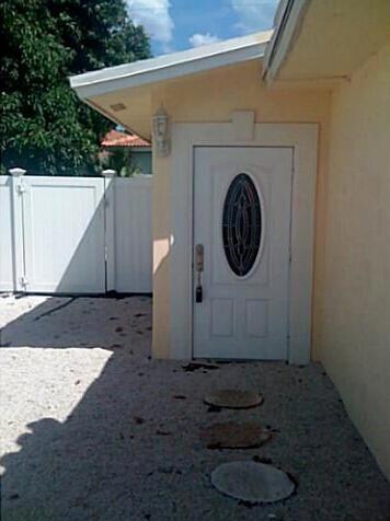 2222 NW 3rd Ct unit Cottage, Boca Raton, FL 33431 - photo 3