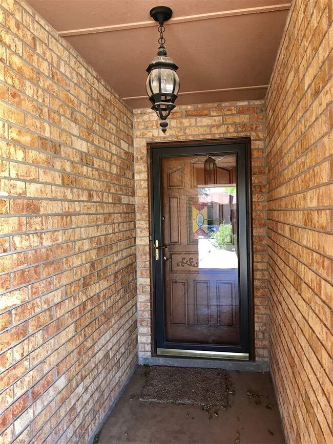 730 Candlewood Ct, Alamogordo, NM 88310 - photo 2