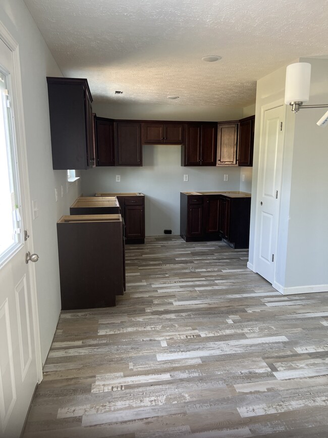 258 Timber Cir, Manchester, TN 37355 - photo 6