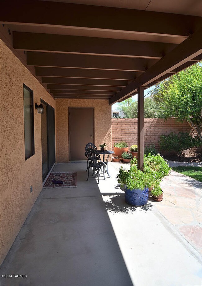 Covered porch length+ flagstone