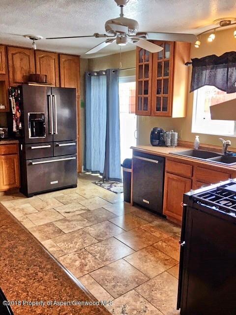 835 Villa View Dr, Craig, CO 81625 - photo 3