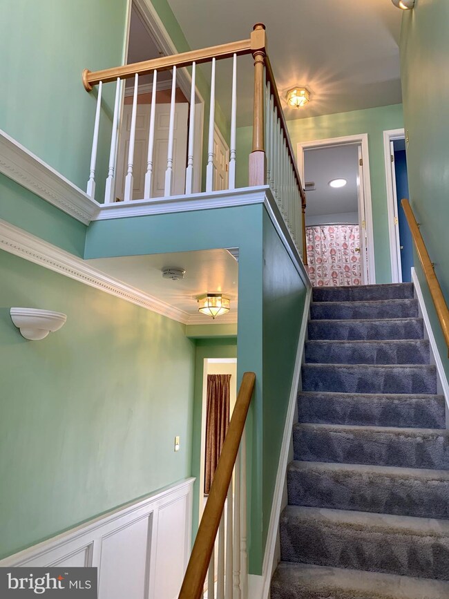 246 E Flagstone Dr, Newark, DE 19702 - photo 4