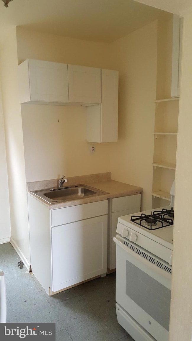 611 Maude Ave, Brooklyn, MD 21225 - photo 5