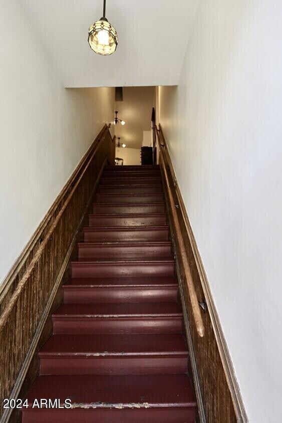 Entry to Residence/Hotel