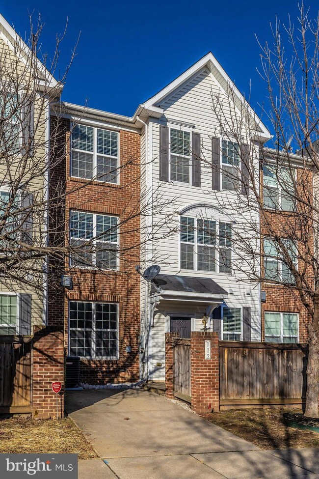 112 Twin Eagle Ct, Frederick, MD 21702 - photo 2