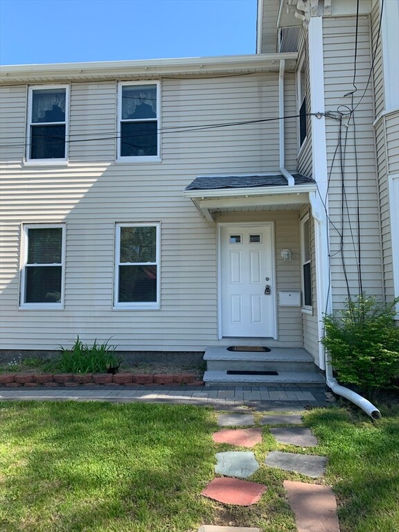 59 Winthrop St unit 1, Holliston, MA 01746 - photo 4