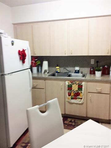 Back unit kitchen