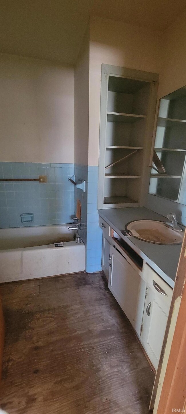 408 NE 18th St, Washington, IN 47501 - photo 7