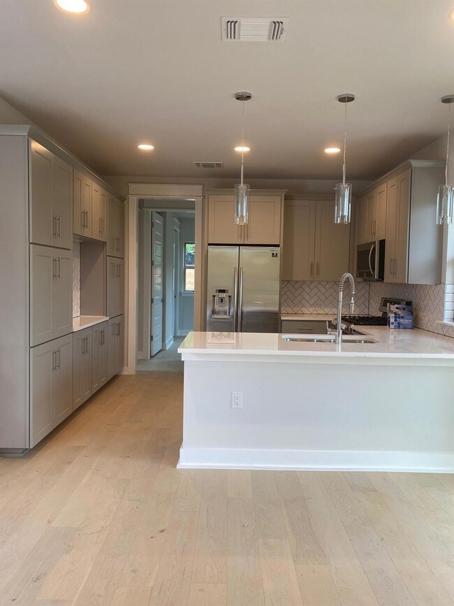 6920 Bethune Ave unit 3, Austin, TX 78752 - photo 7