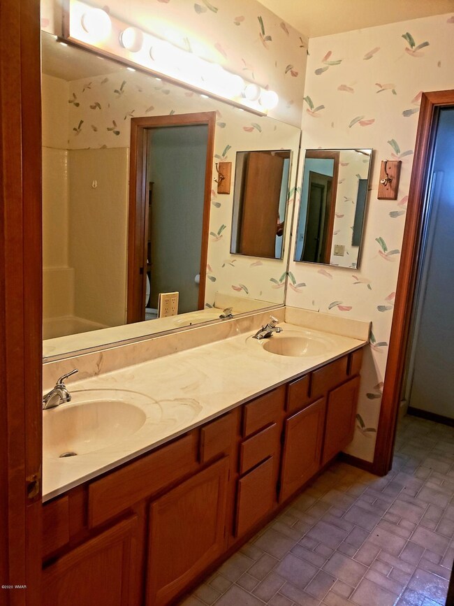 100 S Paloma, Show Low, AZ 85901 - photo 7