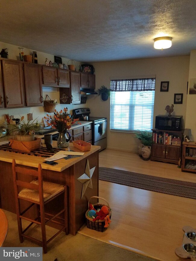 236 Lincoln Ave, Harrisburg, PA 17111 - photo 4