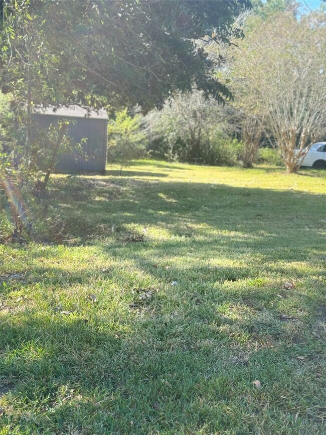 505 Fairway Dr, Richmond, TX 77469 - photo 2