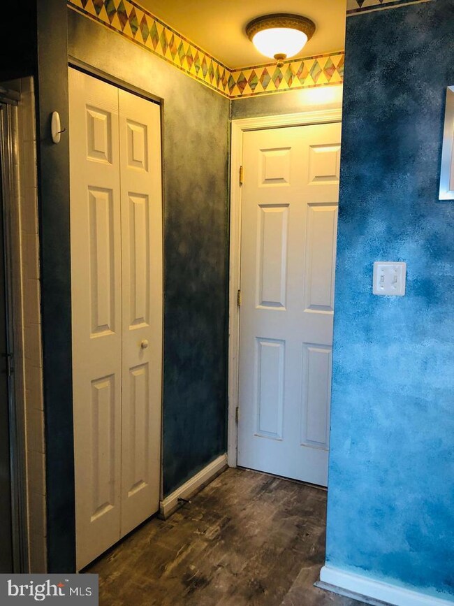 1055 Gardenview Loop unit 304, Woodbridge, VA 22191 - photo 4