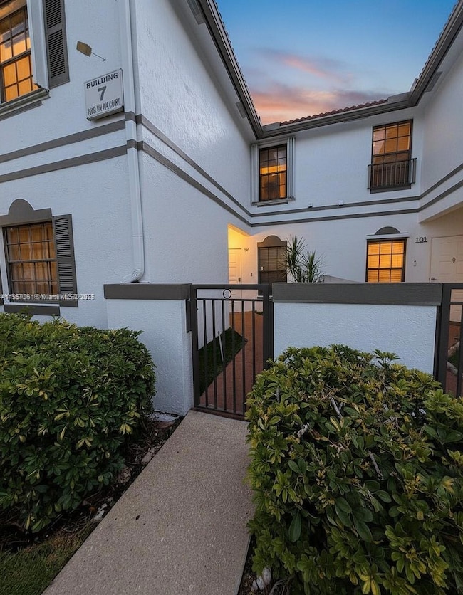 15830 SW 3rd Ct unit 1027, Pembroke Pines, FL 33027 - photo 2