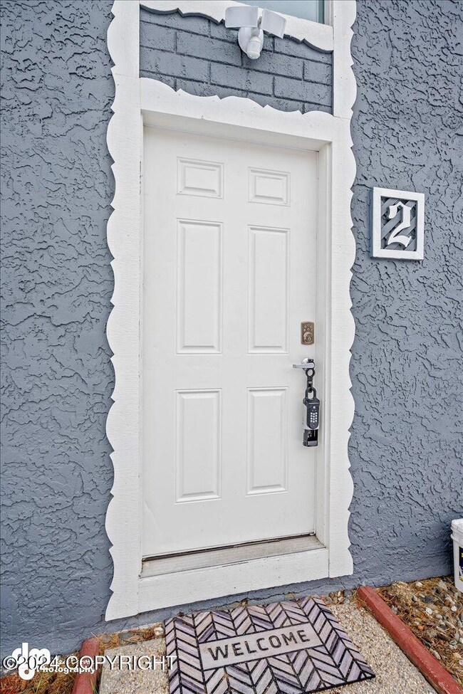 03-Front Exterior_SLS_-3752