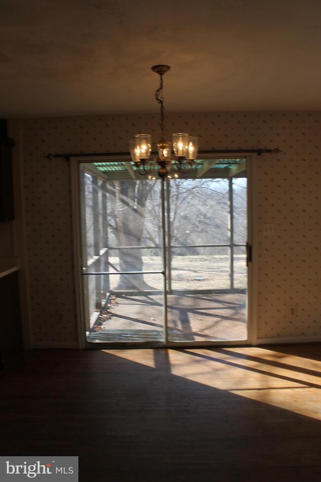 9680 Foxville Rd, Warrenton, VA 20186 - photo 2