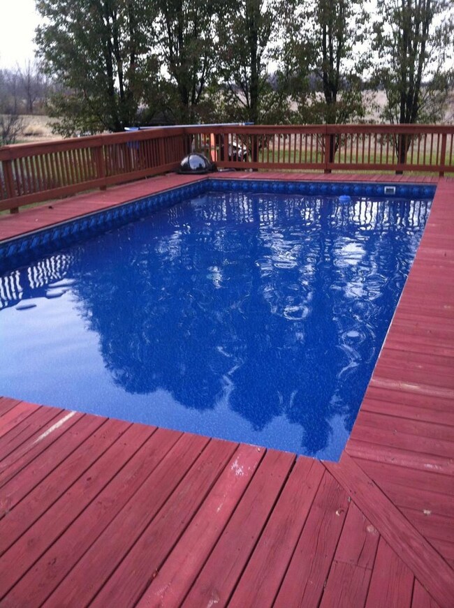 03 Pool (Copy)