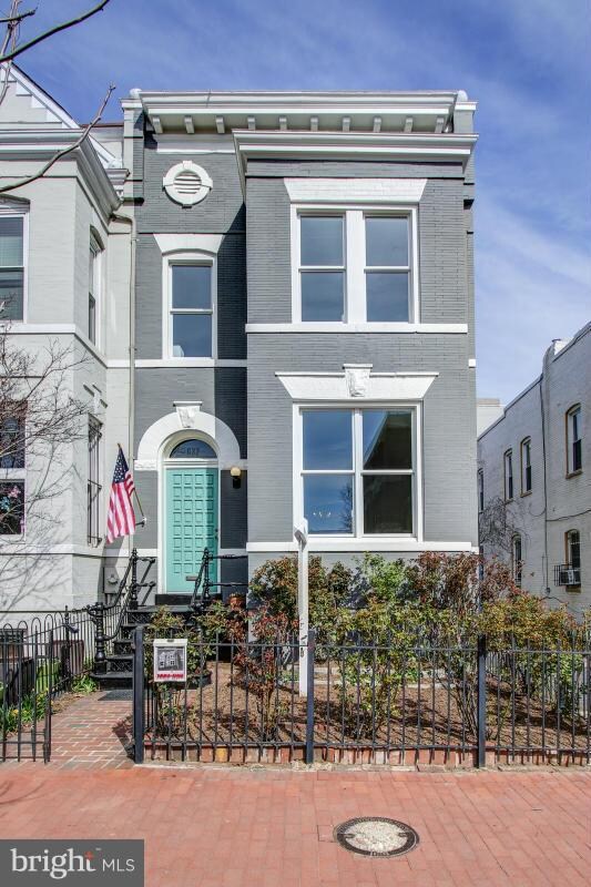 632 G St NE, Washington, DC 20002 - photo 2