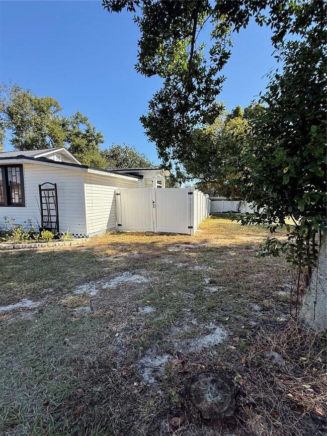 650 9th St NE, Winter Haven, FL 33881 - photo 4