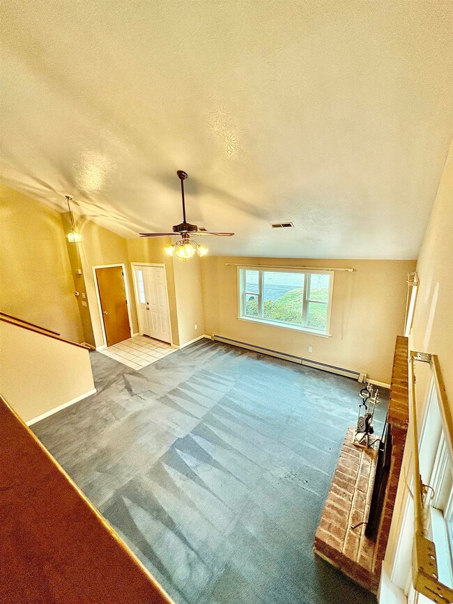 11 Scottsdale Dr, Hudson, NH 03051 - photo 5