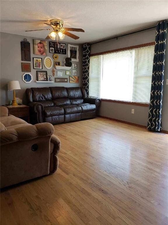 7008 SW 14th St, Des Moines, IA 50315 - photo 3