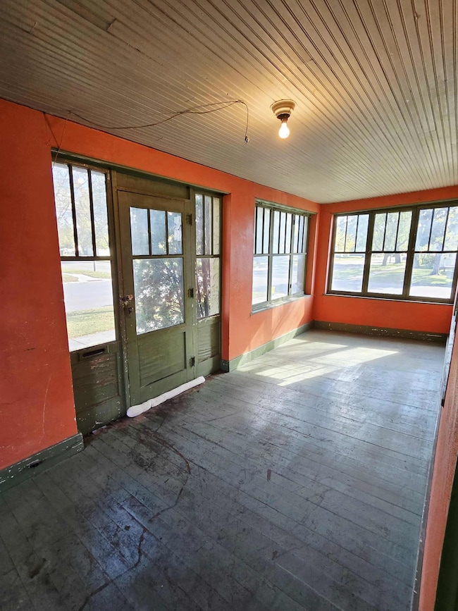 603 Arnold Ave N, Thief River Falls, MN 56701 - photo 4