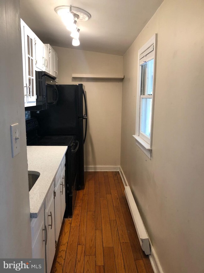 201 Chestnut St unit 2, New Castle, DE 19720 - photo 5