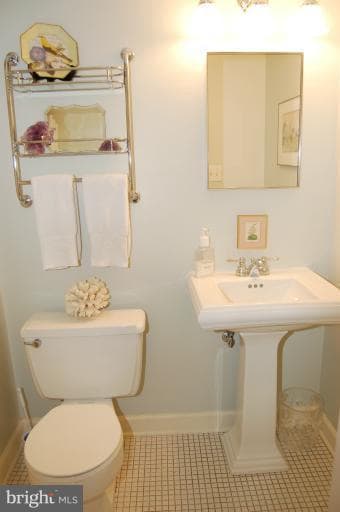 12145 Stirrup Rd, Reston, VA 20191 - photo 5