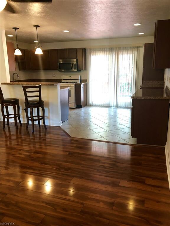 6210 Larkhall Dr, Madison, OH 44057 - photo 5