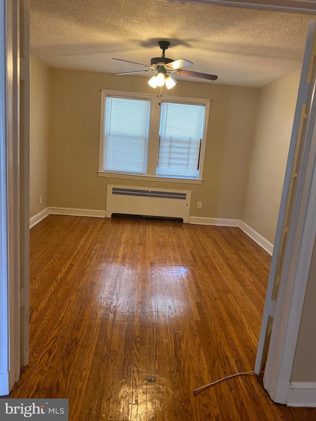 804 Argonne Dr, Baltimore, MD 21218 - photo 3