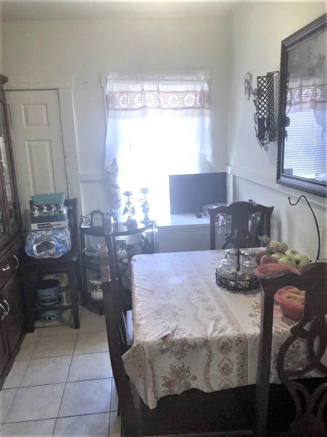 2818 Savannah Ave unit A, B, C, El Paso, TX 79930 - photo 3