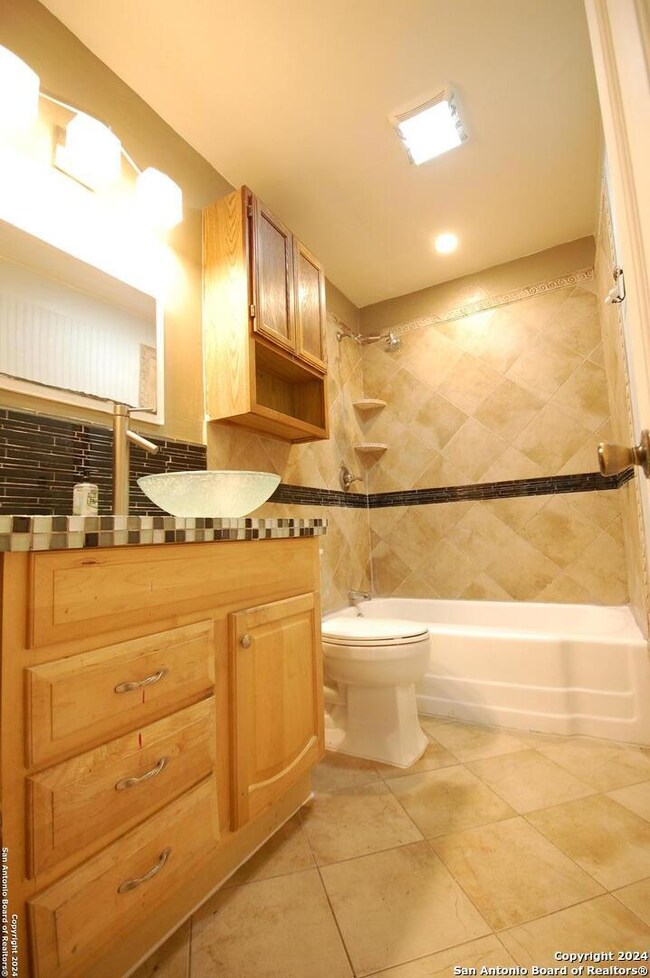 706 Everest Ave, San Antonio, TX 78209 - photo 4