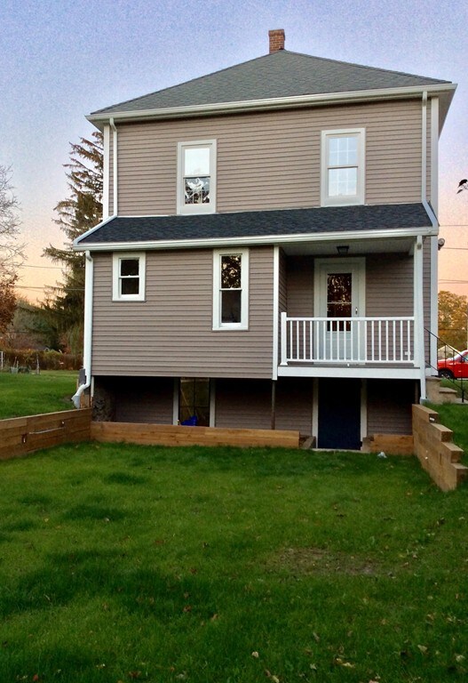 5 Willow St, Clinton, MA 01510 - photo 2