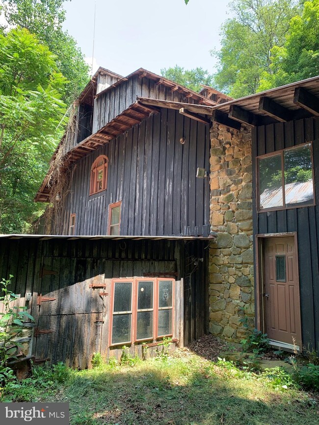 42 Malsnee Rd, Reinholds, PA 17569 - photo 5