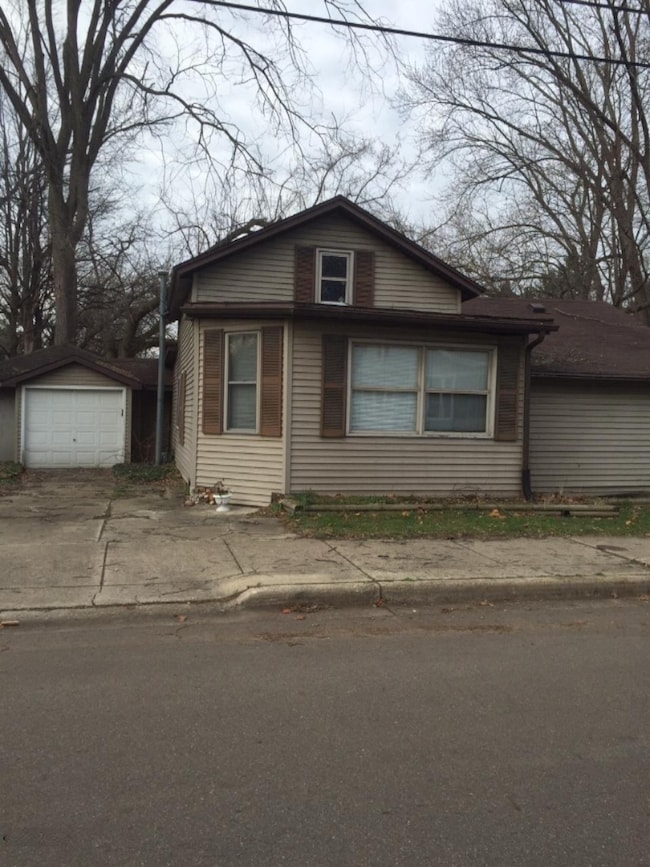 402 S 5th St, Niles, MI 49120 - photo 5