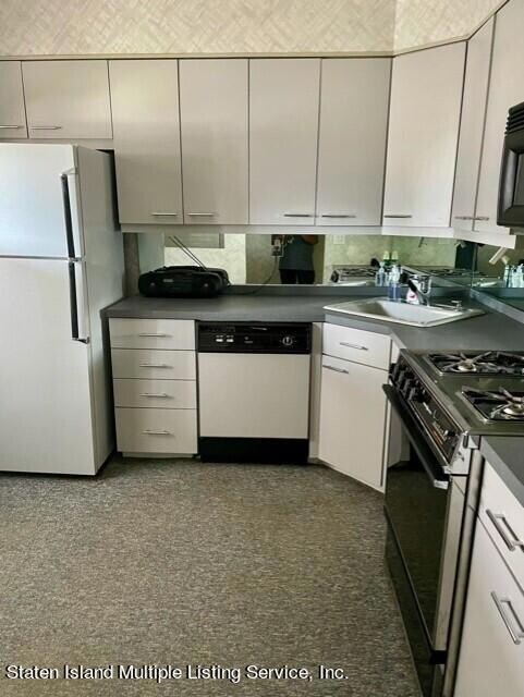 493 Leverett Ave, Staten Island, NY 10308 - photo 4