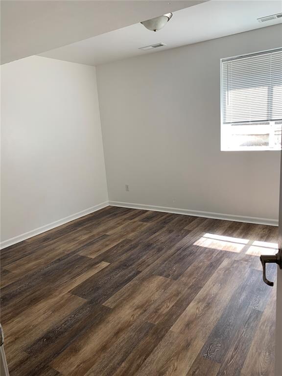 320 7th St SW, Cedar Rapids, IA 52404 - photo 4