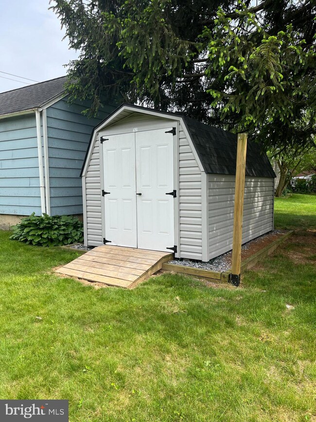 542 Union School Rd, Mount Joy, PA 17552 - photo 5