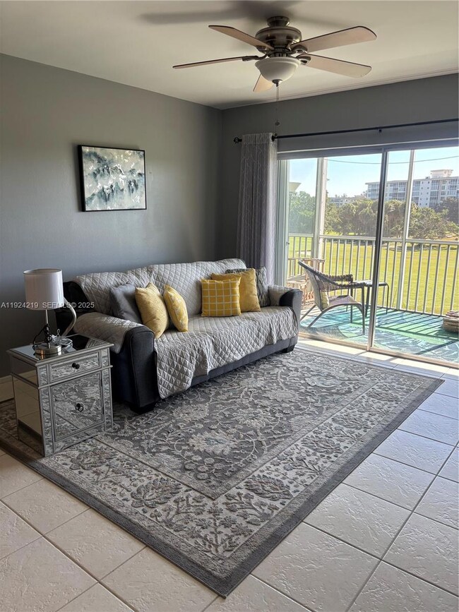 2900 N Palm Aire Dr unit 409, Pompano Beach, FL 33069 - photo 6