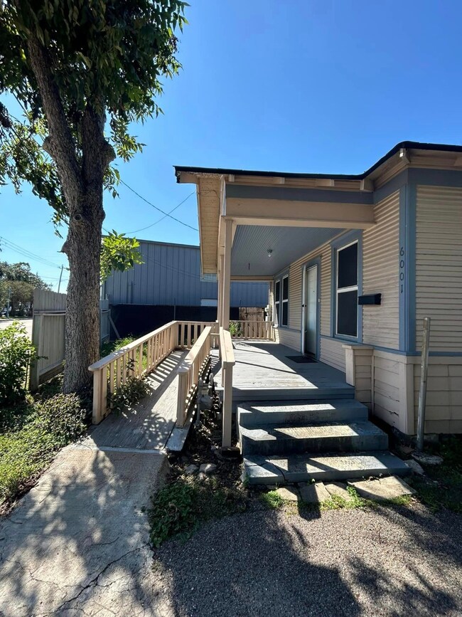 Front porch with ramp