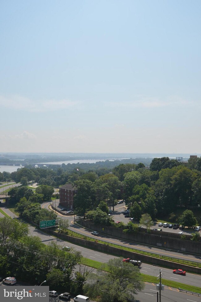 The Belvedere unit 1225, Arlington, VA 22209 - photo 4