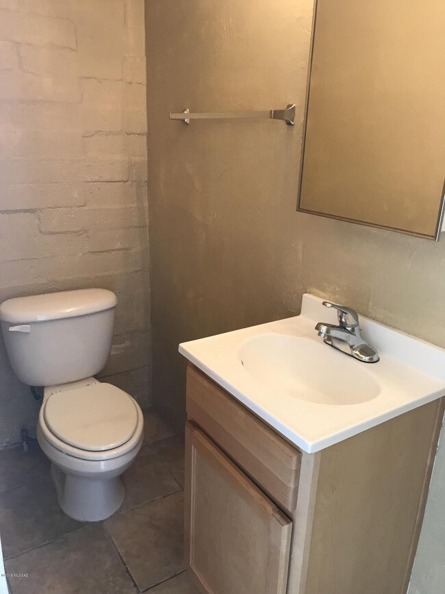 HAlf Bath
