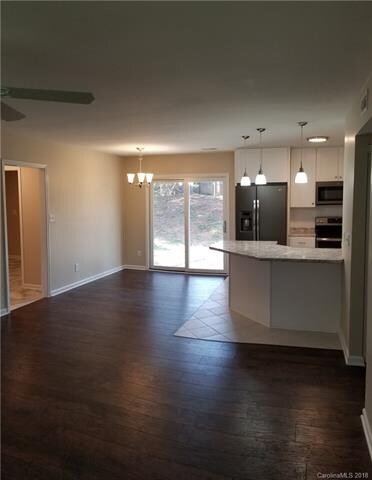 122 Wicklow Dr, Asheville, NC 28806 - photo 5