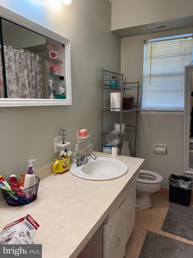 47 Garden View Terrace unit 11, East Windsor, NJ 08520 - photo 6