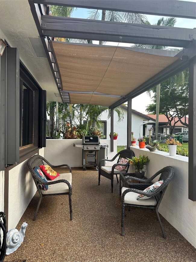 7123 Mimosa Way, Tamarac, FL 33321 - photo 3