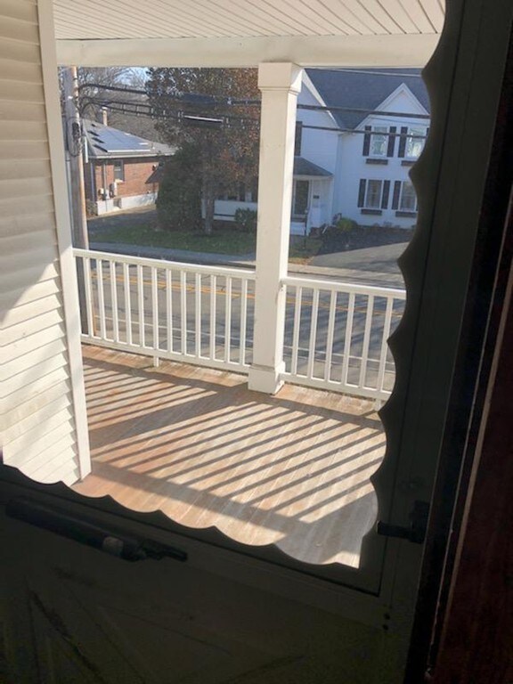 35 Washington St unit 2, Franklin, MA 02038 - photo 5