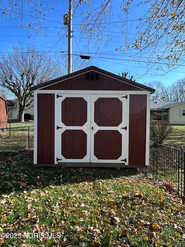 1641 Cherry Ln, Findlay, OH 45840 - photo 3