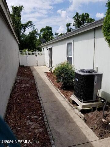 5683 Ellis Trace Dr, Jacksonville, FL 32205 - photo 7