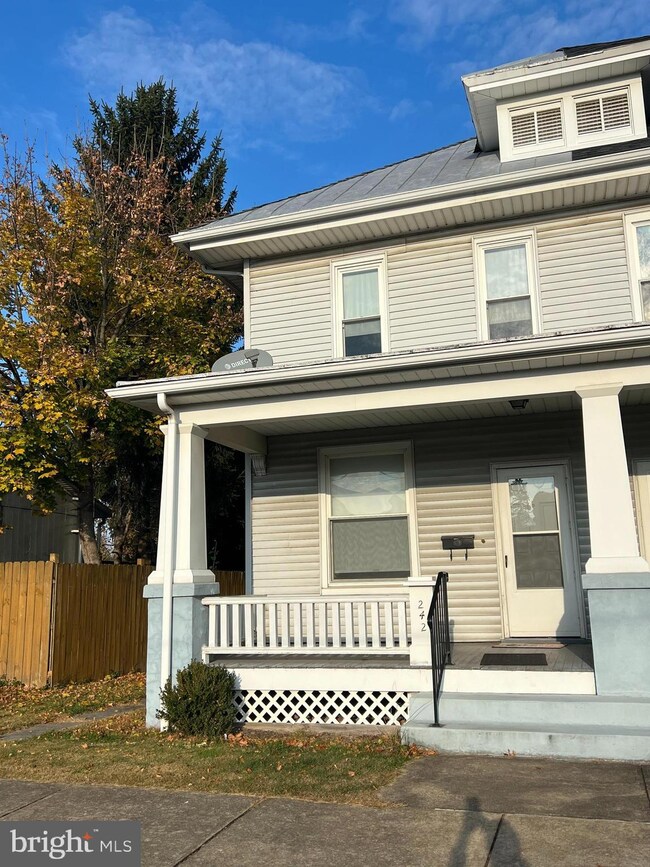 242 N Lincoln St, Palmyra, PA 17078 - photo 2