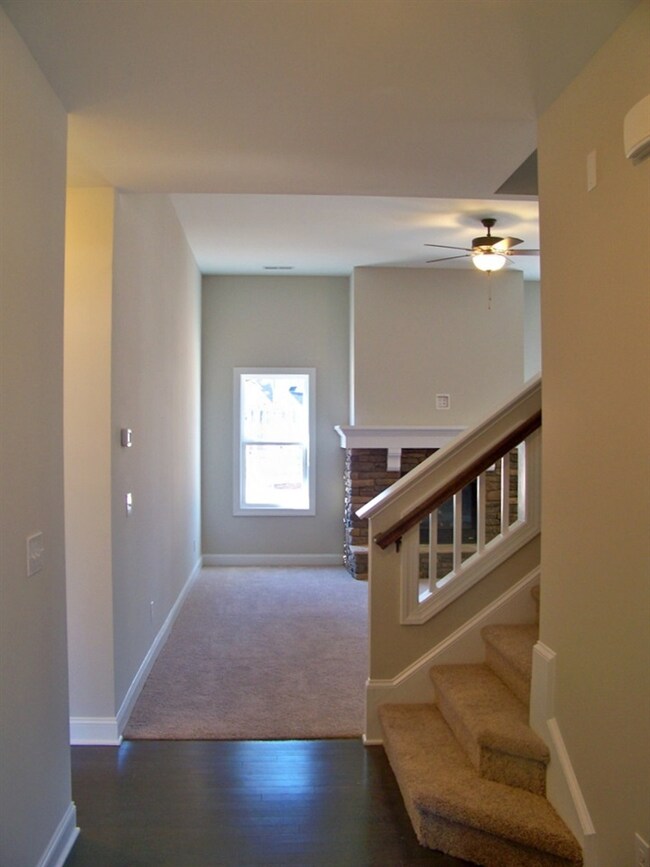 201 Sandy Springs Rd, Aberdeen, NC 28315 - photo 2